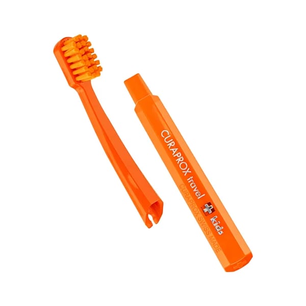 kit-de-viagem-kids-laranja-6-12-anos-4.jpg