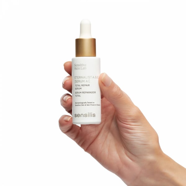 7063040-eternalist-a.g.e.-serum-ai-mao.webp